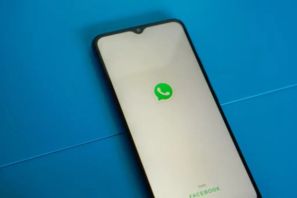 how to create a whatsapp group on android and iphone
